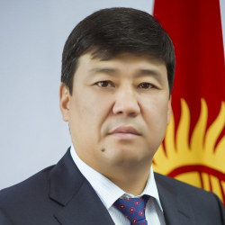 Бакыт Төрөбаев: 