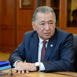 Президент Сооронбай Жээнбеков Бахтияр Салиевди кабыл алды