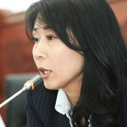 Аида Исмаилова, ЖК депутаты: “Кытайдан келген келинден коронавирустун эч кандай белгилери аныкталган эмес”