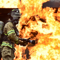 Бишкекте турак үйлөрдүн биринен газ баллон жарылды