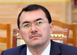 Кылычбек Султанов: Кыргызстанда коронавирус жок деген сөзгө дагы эле ишенип жатасыңарбы? Гонконгдон келген жүргүнчү Караколго жөнөп кетти