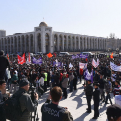 Неужели митинг в поддержку Садыра Жапарова превратят в попытку захвата власти?