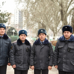 Ынтымакты туу тутуп, биримдикте иш жүргүзүп келе жаткан жигиттердин командасы