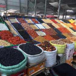 Кубатбек Боронов: Азык-түлүктөрдүн баасын атайылап көтөргөндөргө карата катуу чаралар көрүлөт