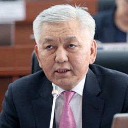 Иса Өмүркулов: 