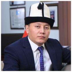 ВИДЕО- Жеңиш Молдокматов: Жуков аэропортундагы 200гө жакын кыргызстандыктарды  алып келиш керек