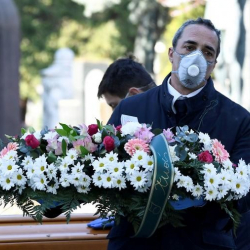 COVID-19. Италияда бир күндө коронавирустан 627 адам каза болду