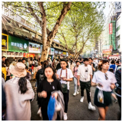 Кытай бийлиги өлкөдө качан карантиндик режим жоюларын айтты