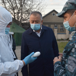 АУДИО-Кубатбек Боронов шаардагы бир катар постторду текшерип чыкты