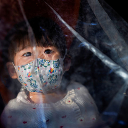 ТОП-10: Дүйнө жүзү боюнча COVID-19 илдетинен эң көп өлүм катталган мамлекеттердин тизмеси