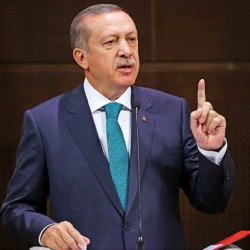 COVID-19: Түркияда 20 жашка чейинкилерге көчөгө чыгууга тыюу салынды