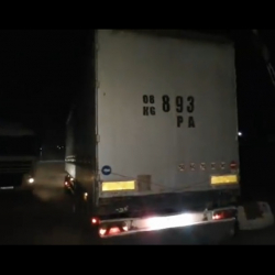 ВИДЕО-Таласка кирем деген айдоочулардан коронавирус аныкталып, киргизбей артка кайрышкан