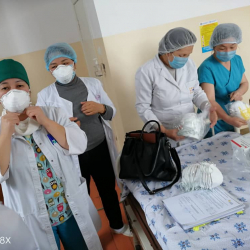 Компания «Альянс Алтын» передала новый аппарат ИВЛ в Таласскую областную больницу