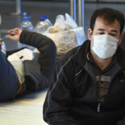 ТИМ: Соль-Илецкиде чек арадан өтө албай калган 110 кыргызстандык бар