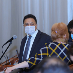 Аалы Карашев: «Айрым ишкердик субъектилерине ишин жандантуу чараларын карап чыгуу керек»