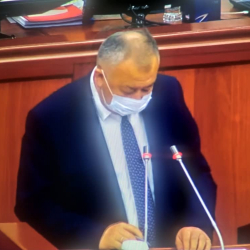 Кубатбек Боронов дүйнө жүзүндө сыртта калып кеткен кыргызстандыктардын санын айтты