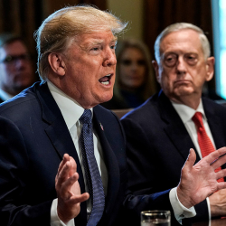 Дональд Трамп АКШнын дарбазасын жапты, Россия ага жылмайды