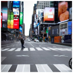 СҮРӨТ-Дарыгерлердин аракетсиздигинен улам коронавирусту жуктурган адам көчөдө көз жумду