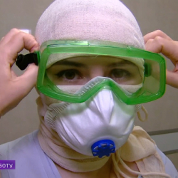 ВИДЕО - Врачи борются за каждую жизнь. Помогите им, оставшись дома