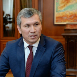 Вице-премьер-министр Акрам Мадумаров Баткен облусуна кетти