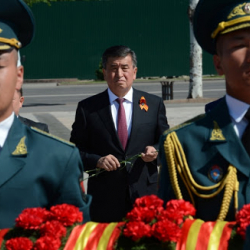 Бишкек шаарынын Жеңиш аянтындагы митинг-реквием