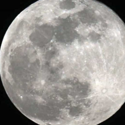 Открытие ученых поставило под сомнение теорию возникновения Луны