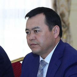 Мирлан Бакиров: “Кыргызстанга 8 миллион турист келген деп жазылыптыр, сиз буга ишенесизби?”