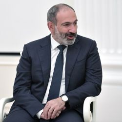 Армениянын премьер-министри коронавирус жуктуруп алды