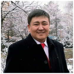 Төкмө акын Элмирбек Иманалиев атындагы коомдук фонд негизделди