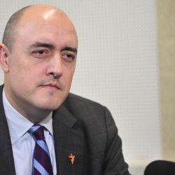 «Азаттык Радиосунун» президенти Жейми Флай отставкага кетти