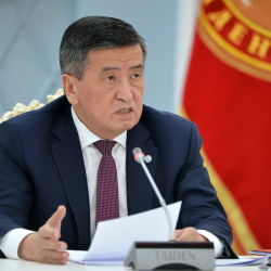 Сооронбай Жээнбеков өлкөдөгү акыркы кырдаалга байланыштуу катуу талабын койду