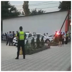 Шлагбаумда сүйүктүүсүн бычактоого шектелген киши эки айга камакка алынды