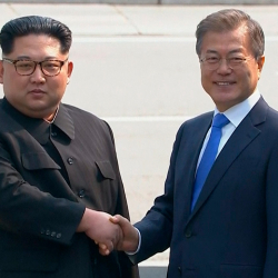 Түндүк Корея Түштүк Кореяга каршы аскердик планын токтотту