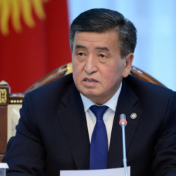 Президент Сооронбай Жээнбеков  Жогорку Кеңештин жыйынына катышат