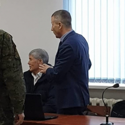 Если Атамбаев будет вывезен в Россию, кого должен будет благодарить коррупционер в законе Атамбаев?