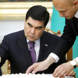 Түркмөнстан Россиядан коронавируска каршы дарыларды сатып алат