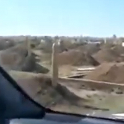 ВИДЕО - Алматыда адамдарды массалык түрдө жерге берип жаткан тасма тарап, элди таң калтырды