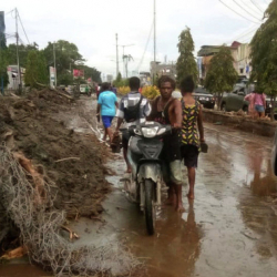 Индонезияда суу ташкынынан канча адам каза болгонун айтылды