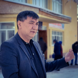 ФОТО - Искендер Матраимов поблагодарил врачей