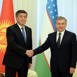 Президент Өзбекстандын президенти Шавкат Мирзийоевди туулган күнү менен куттуктады
