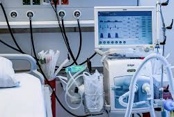 Таджикистан ИВЛ аппараттарын чыгарууну пландап жатат