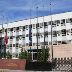 Бишкек шаардык аза кызматын көрсөтүү агенттигинин директору Аскербек Алиев иштен алынды