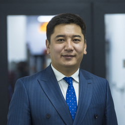 Туризм департаментинин жетекчиси Максат Дамир уулу кызматтан кетүү боюнча арыз жазды