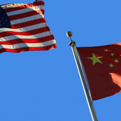 Кытай коронавирусту жайылтып жиберди деп айыптаган АКШга жооп берди