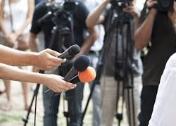 Казакстанда журналисттердин митинг учурунда жумушун жөнгө сала турган жаңы эрежелер кабыл алынды