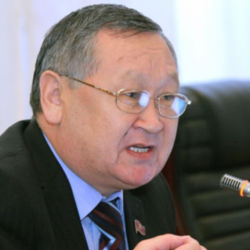 Каныбек Осмоналиев, профессор, экс-депутат:“Саясатка 46 жашымда, жеке менчик университетимди 
