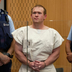 Жаңы Зеландияда мечитке чабуул жасаган террорист өмүр бою эркинен ажыратылды