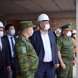 Кубатбек Боронов: «Ак-Жол» өткөрмө жайын реконструкциялоо экспортко чыгуучу ата мекендик ишканаларга шарт түзүүгө багытталган