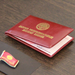 Парламентке 5 партия ѳтѳбү?