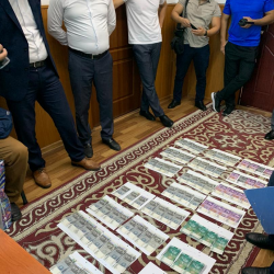 Фото - При получении взятки с поличным задержан помощник директора ГУ «Унаа»